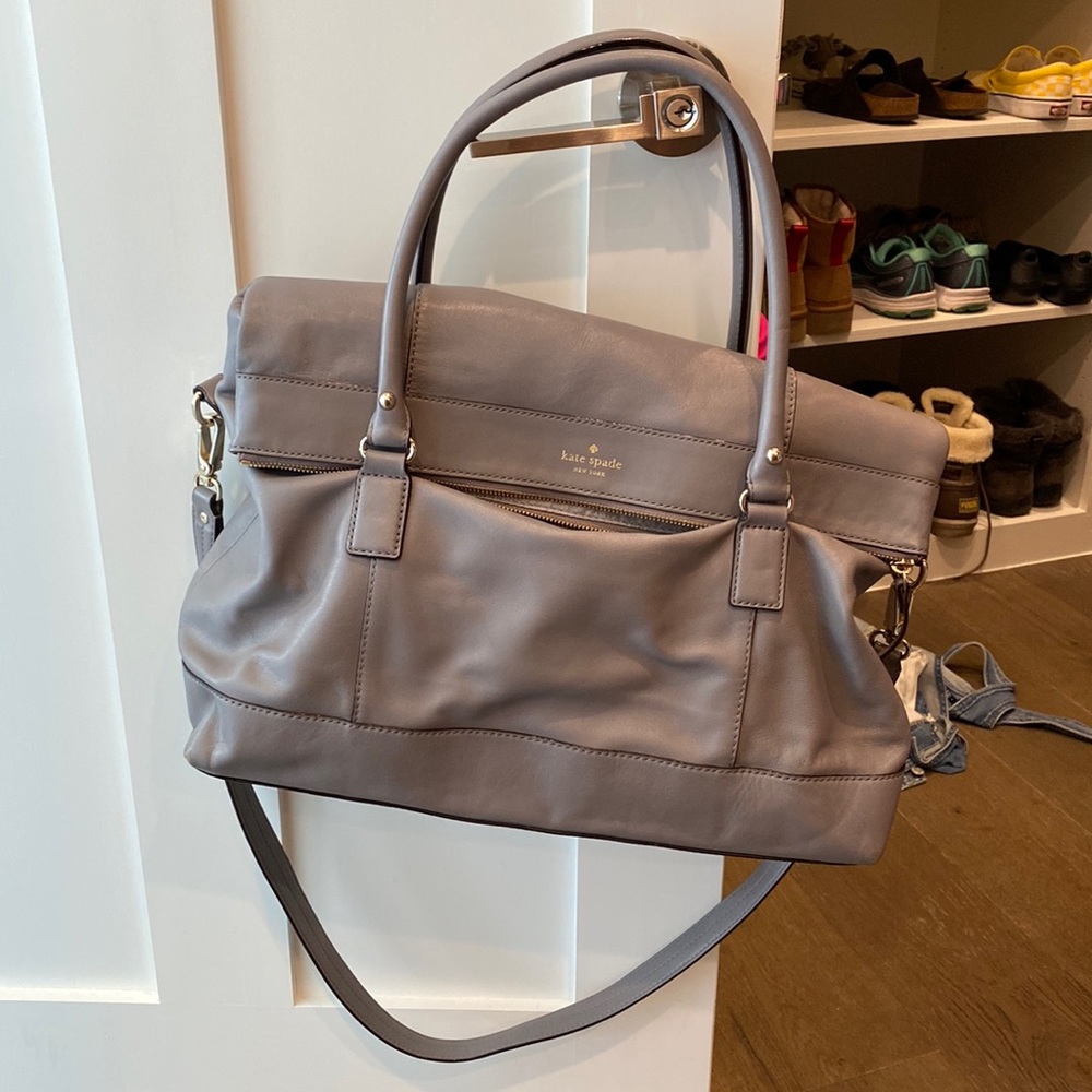 Kate Spade Fremont Place Travel Carmen in Hare Grey